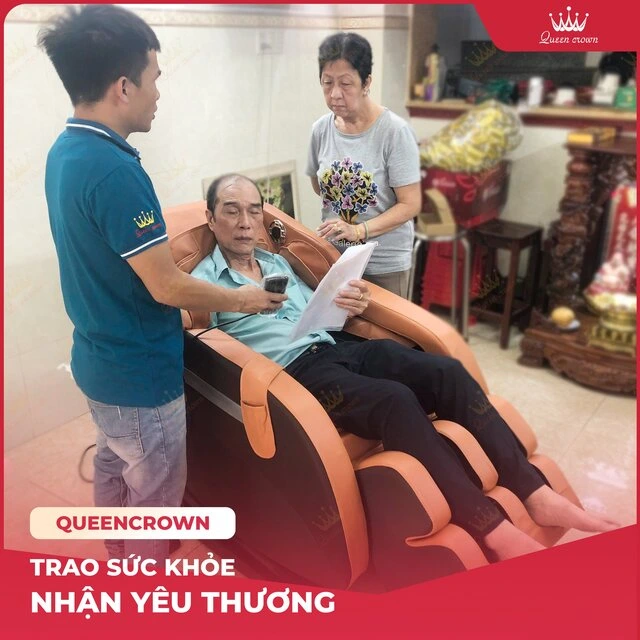 Cô Chú Bảy Lan Hạnh Phúc Khi Nhận Được Món Quà Đặc Biệt Từ Con Trai