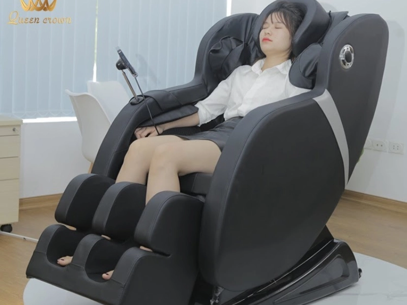 Ghế massage 3D hoạt động nhờ sự kết hợp túi khí và con lăn 3D&nbsp;