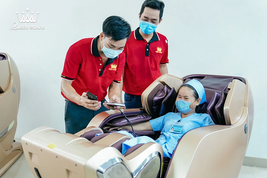ghế massage có chế độ kiểm tra sức khỏe